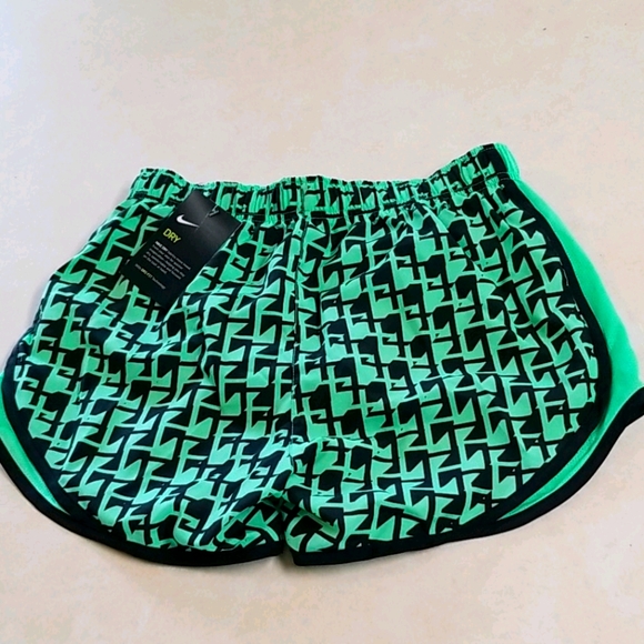 🎈SOLD🎈NWT Women's Nike Dri-fit Running Shorts ✔ - Picture 9 of 10